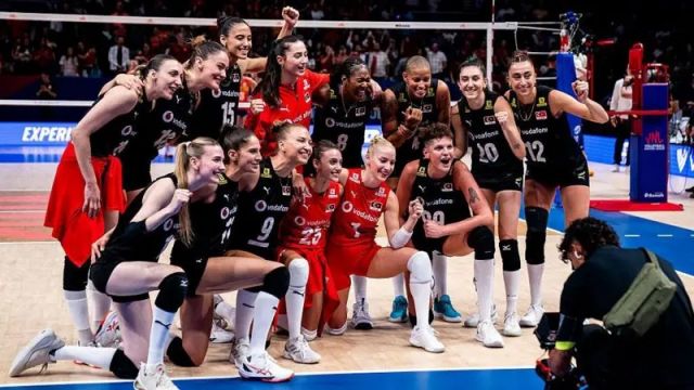 Filenin Sultanları 2025 VNL Çeyrek Finalinde Japonya'ya 3-2 Mağlup Oldu! 2 Filenin Sultanlari 2025 VNL Ceyrek Finalinde Japonyaya 3 2 Maglup Oldu