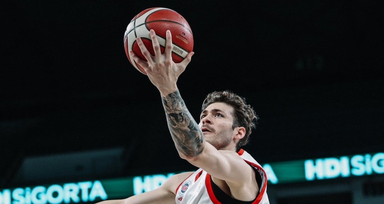 Şehmus Hazer Resmen Anadolu Efes'te!